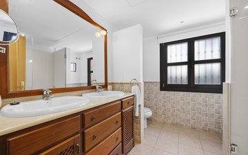 Property slide 23
