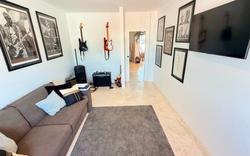 Property slide 28