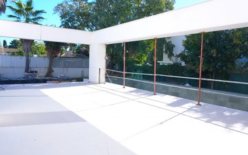Property slide 22