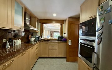 Property slide 16