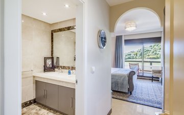 Property slide 10