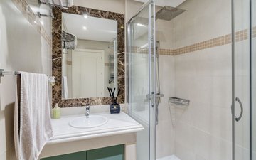 Property slide 21
