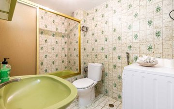 Property slide 24