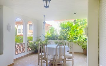 Property slide 16