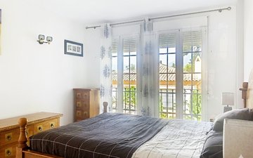 Property slide 22