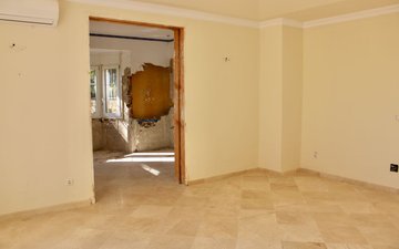 Property slide 21