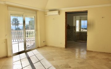 Property slide 22