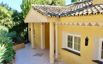 Property slide 29