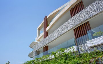 Property slide 16