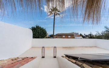 Property slide 48