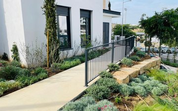Property slide 19
