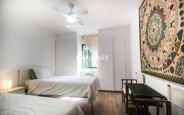 Property slide 25