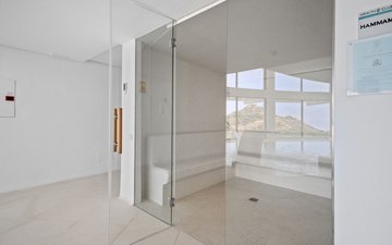 Property slide 40