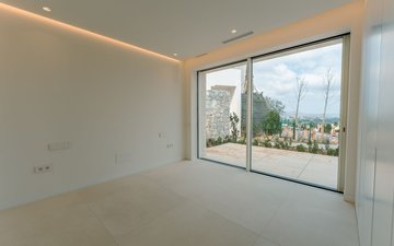 Property slide 4