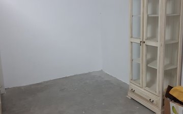 Property slide 32