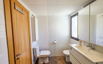 Property slide 25