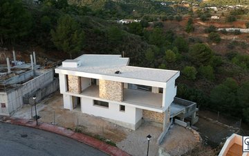 Property slide 28