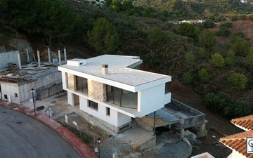 Property slide 31