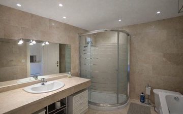 Property slide 14