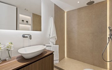 Property slide 30