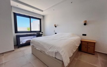 Property slide 19