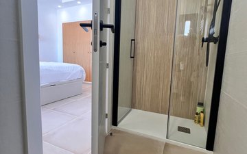 Property slide 20