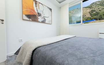 Property slide 33