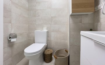 Property slide 17