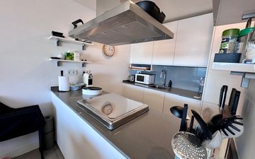 Property slide 16