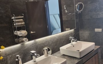 Property slide 20