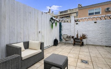 Property slide 18