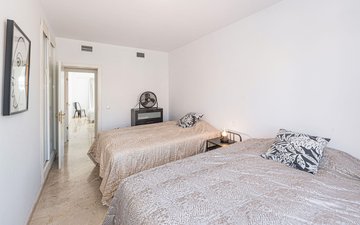 Property slide 28