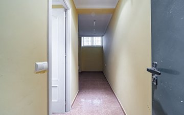 Property slide 30