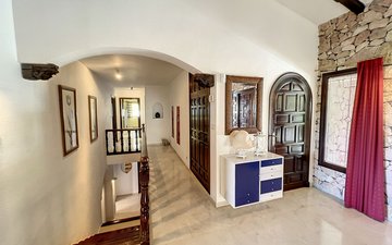 Property slide 20