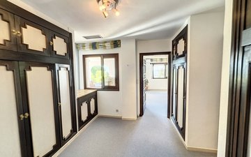 Property slide 24