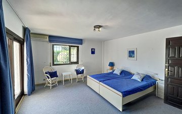 Property slide 31