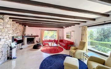 Property slide 9