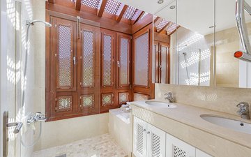 Property slide 10