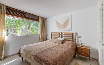 Property slide 14