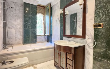 Property slide 44