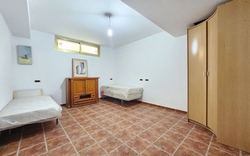 Property slide 50