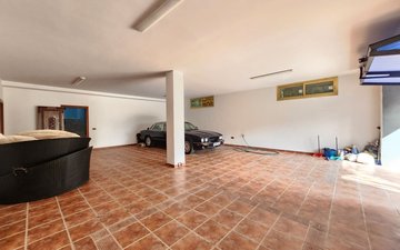 Property slide 52