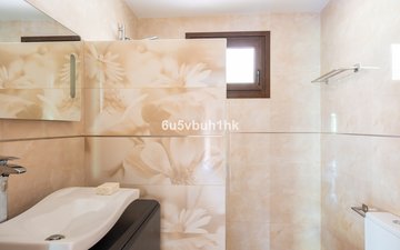 Property slide 18