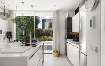 Property slide 17
