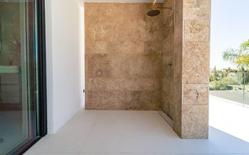 Property slide 44