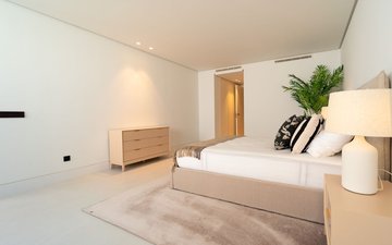 Property slide 72