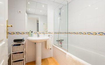 Property slide 22