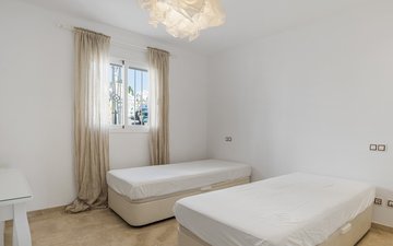 Property slide 14