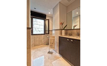 Property slide 21