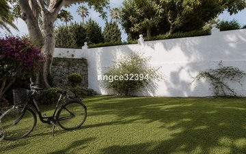 Property slide 32